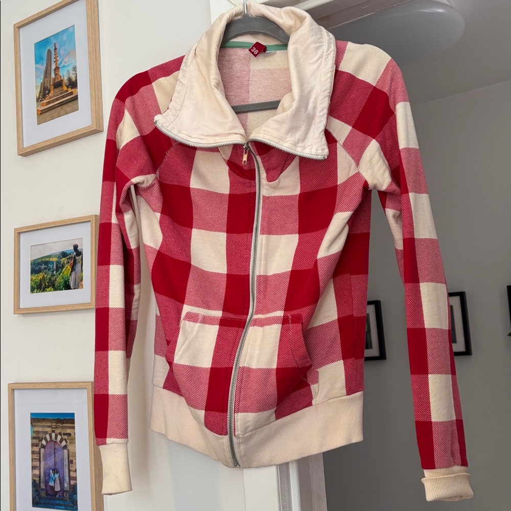 Comfy red plaid zip up